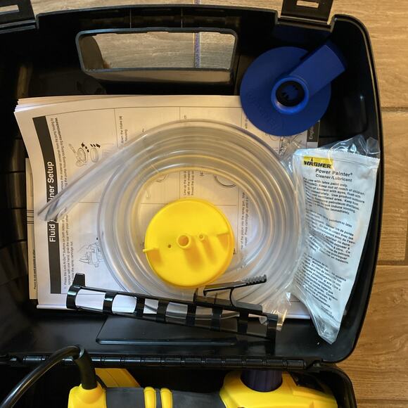 WAGNER 0518144 - Power Painter Spray Fast Plush 6.6 GPH W/CASE Open Box - Picture 3 of 5